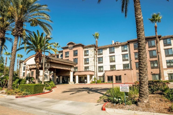 Country Inn & Suites by Radisson, Ontario at Ontario Mills, CA image 11